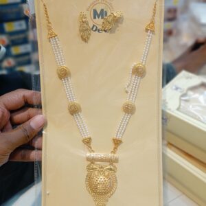 City Gold Necklace Set