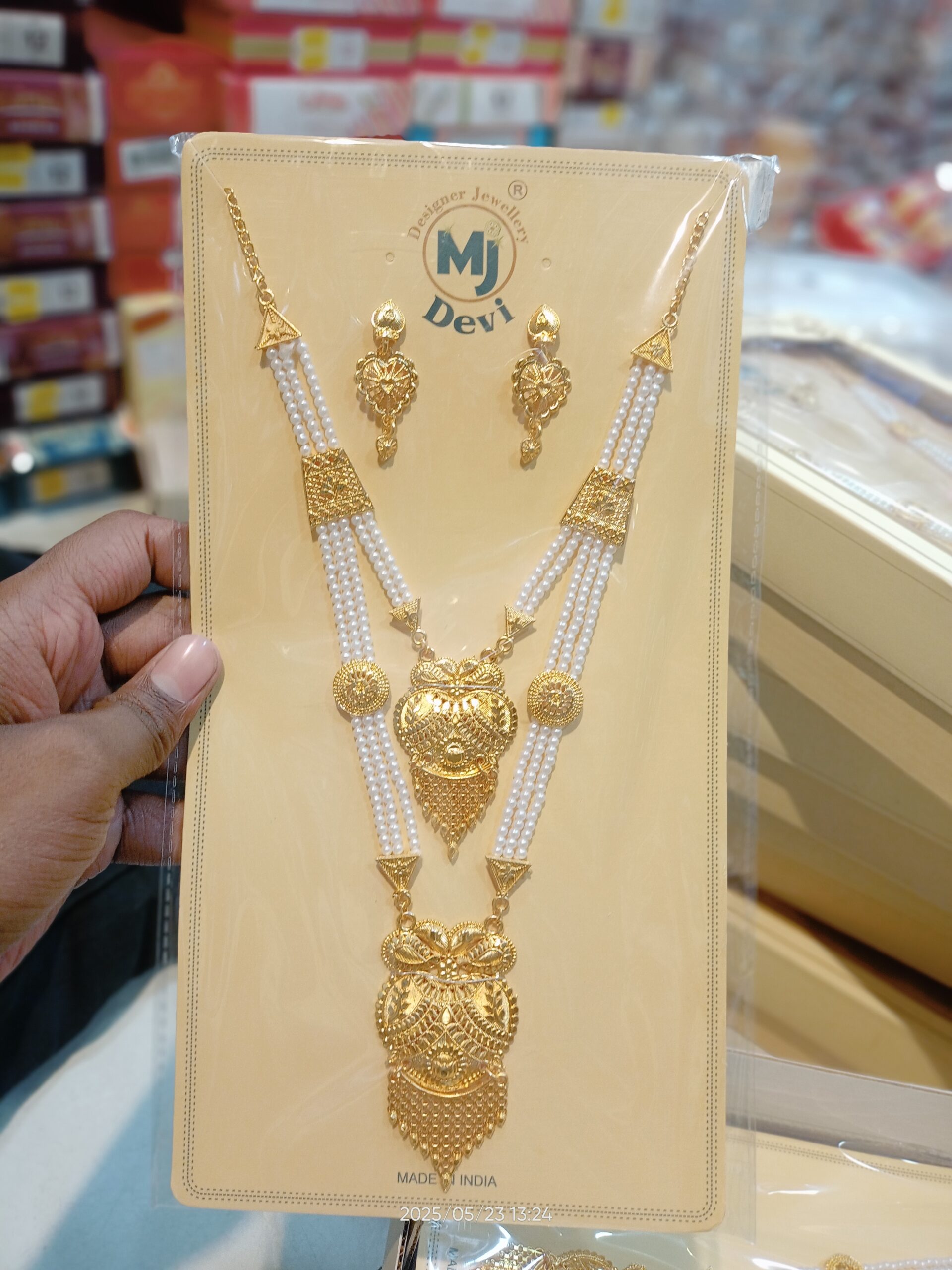necklace set