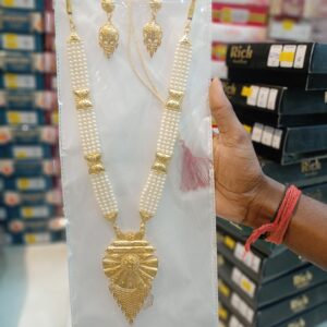 City Gold Necklace Set