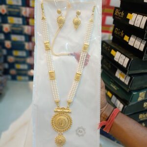 City Gold Necklace Set