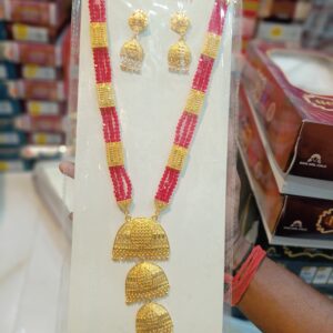 City Gold Necklace Set