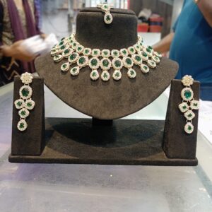 necklace set by delta arts