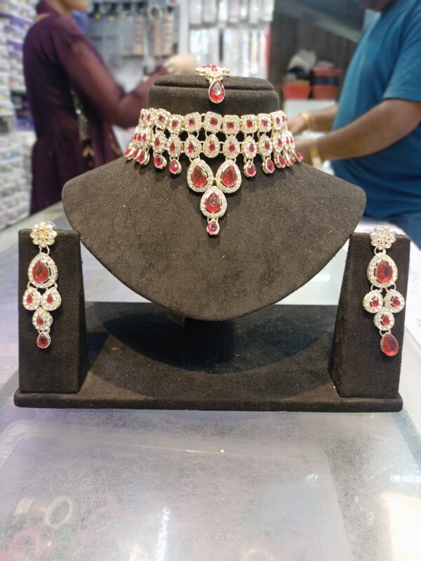 necklace set by delta arts