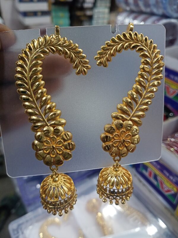 Golden Jhumka -city gold
