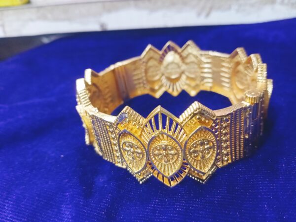 City Gold Bengless