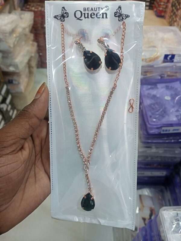 Black necklace set for girl