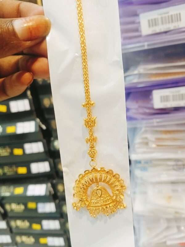 Golden mangtika