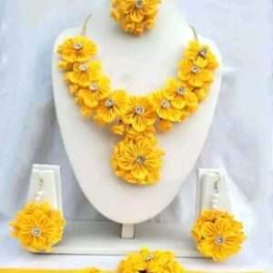 Haldi jewellery set