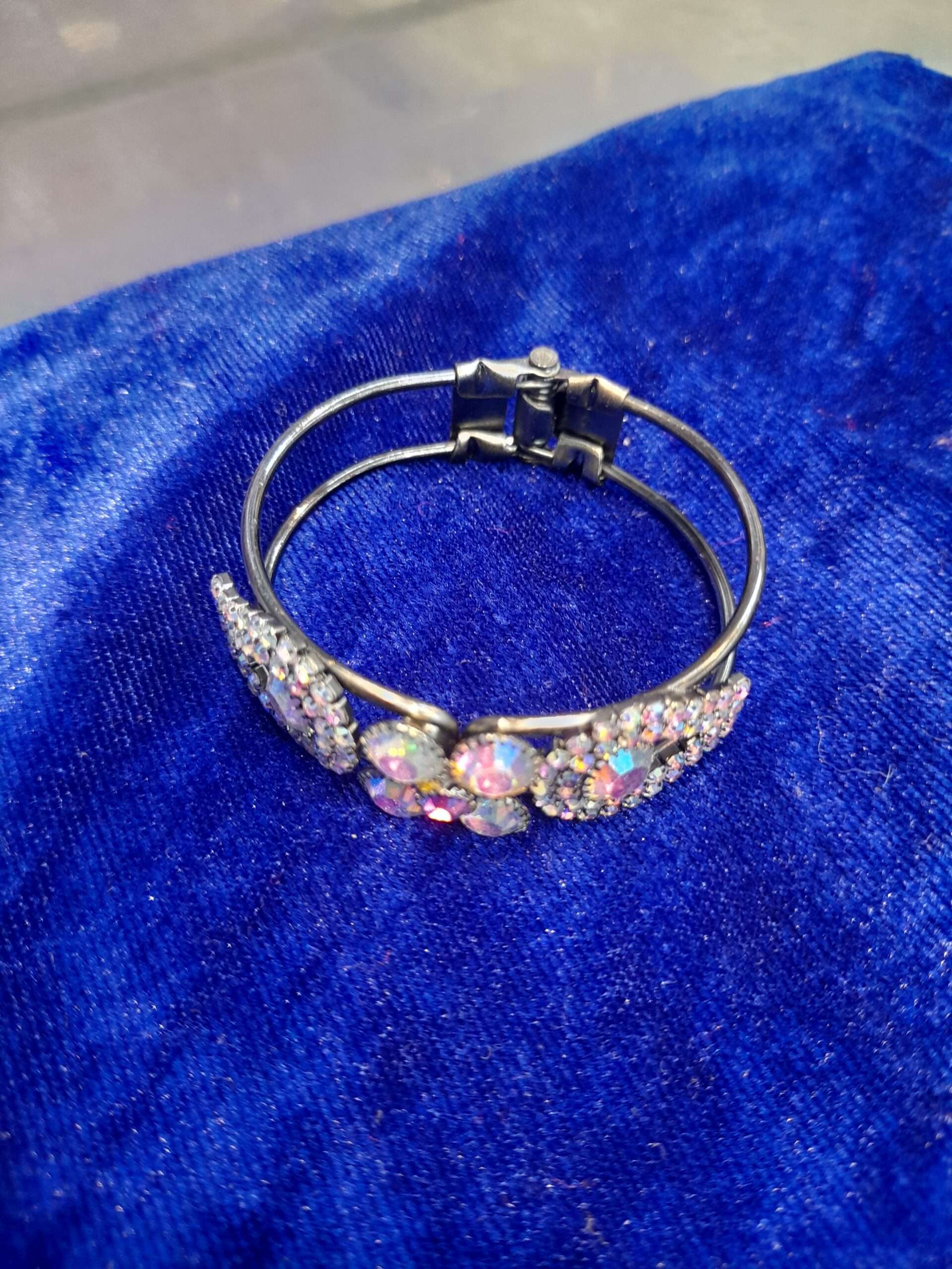 Single Bangless Bracelet