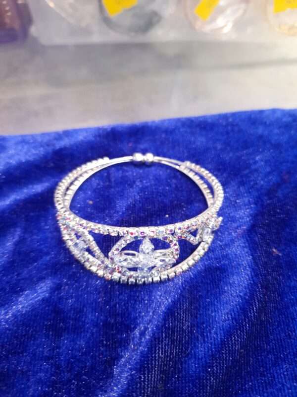 Single Bangless Bracelet