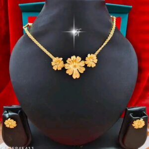 City Gold Necklace