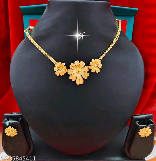 City Gold Necklace