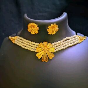 City Gold Necklace