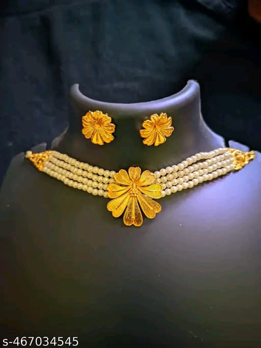 City Gold Necklace