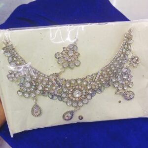New Neckless Set