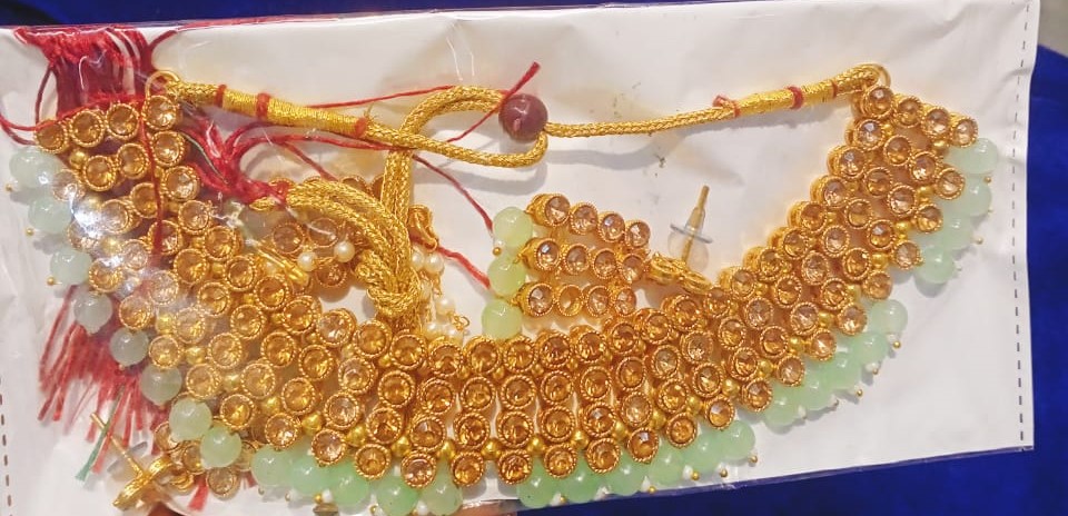 New Neckless Set