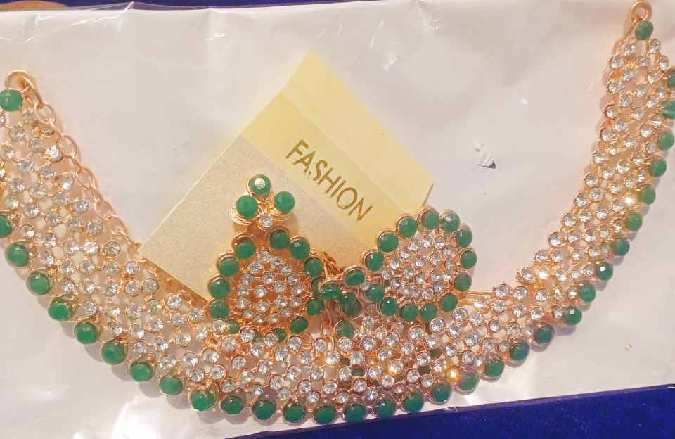 New Neckless Set