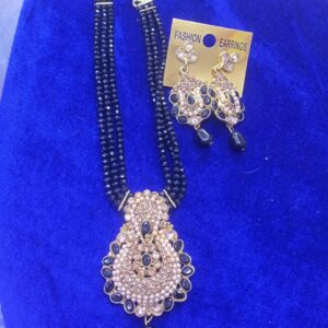 Fancy Neckless Set