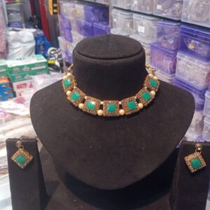 Fancy Neckless Set