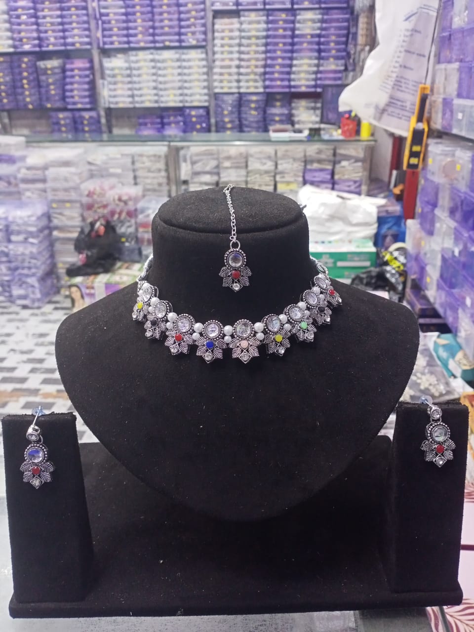 Fancy Neckless Set