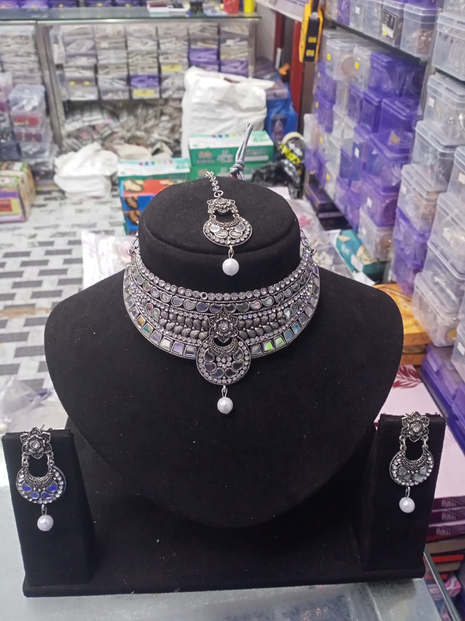 New Fancy Neckless Set