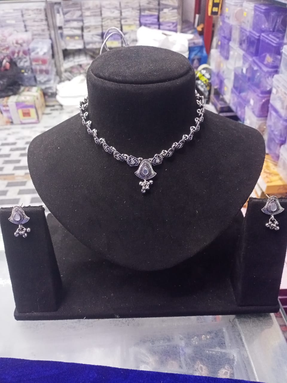 New Fancy Neckless Set