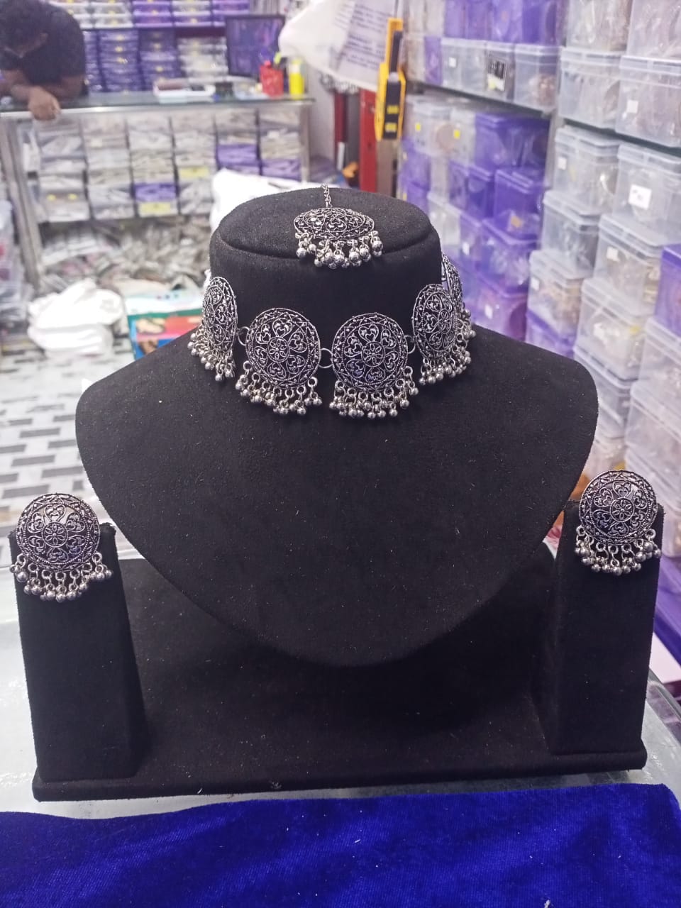 New Fancy Neckless Set