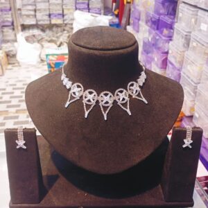 New Fancy Neckless Set