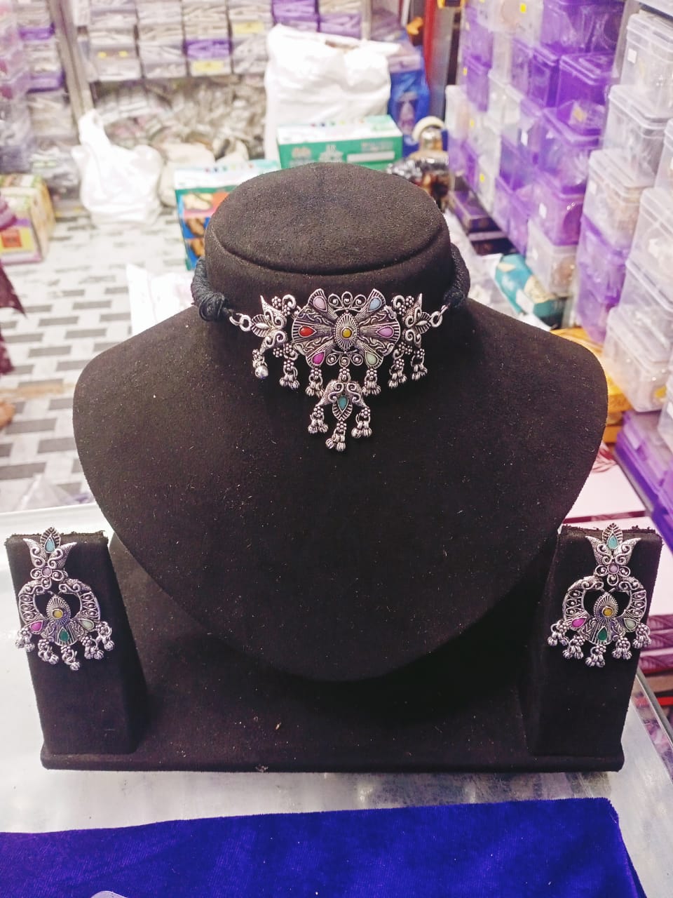 New Fancy Neckless Set