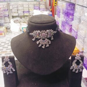 New Fancy Neckless Set