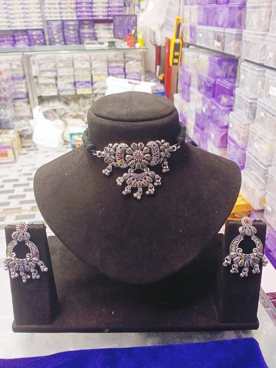 New Fancy Neckless Set