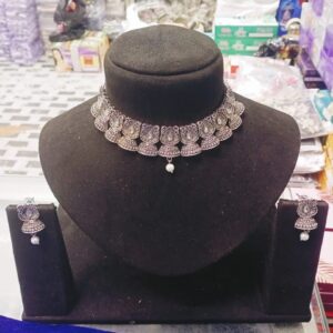 New Fancy Neckless Set