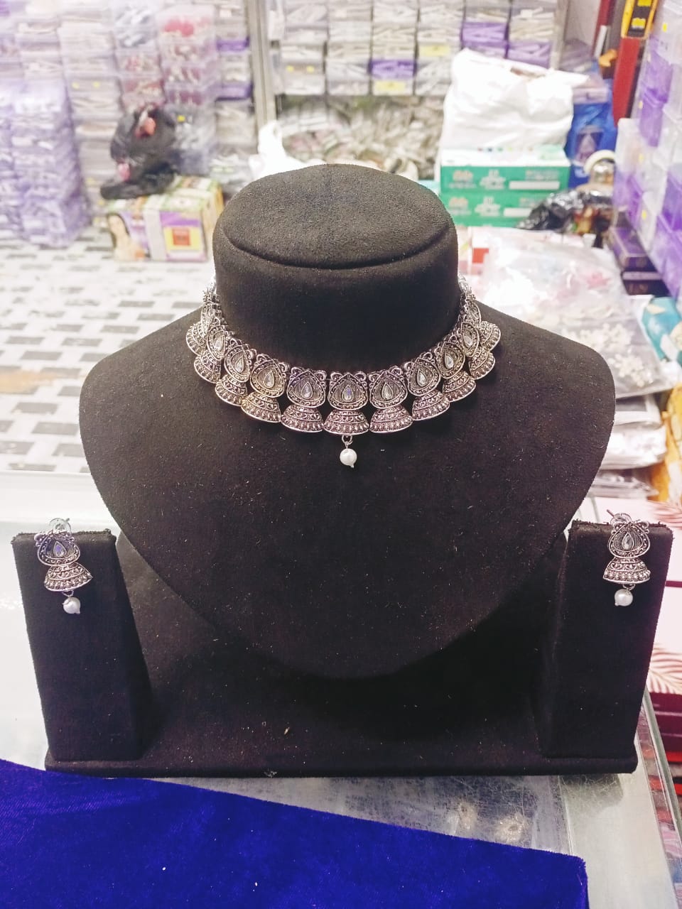 New Fancy Neckless Set