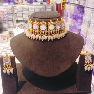 New Fancy Neckless Set