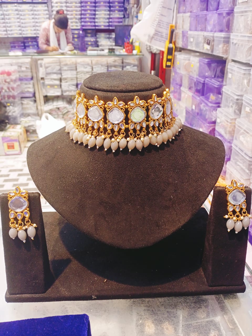 New Fancy Neckless Set