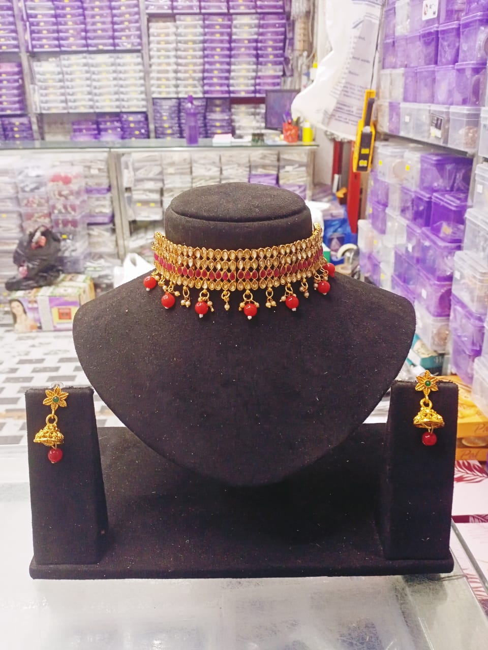 New Fancy Neckless Set