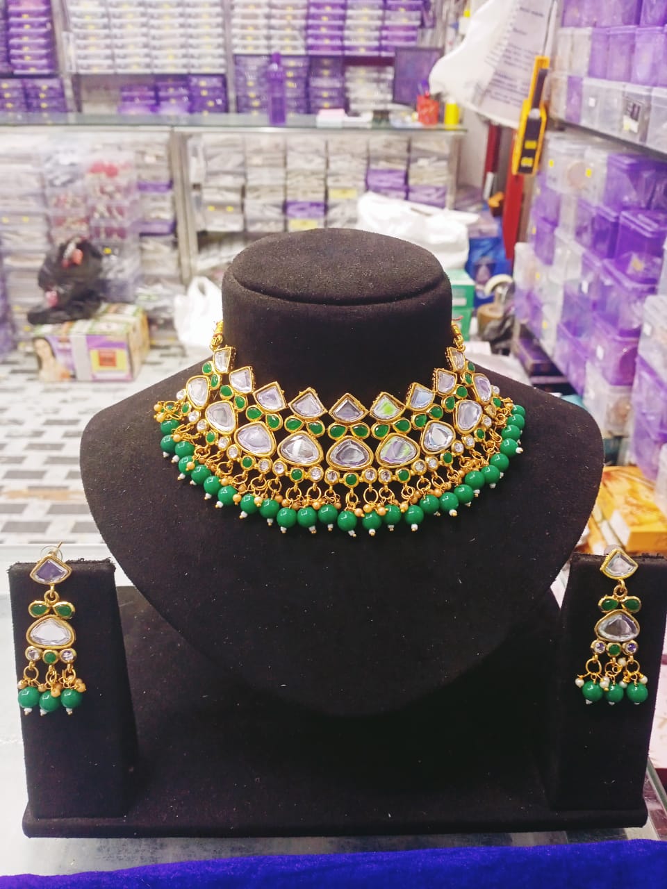 Fancy Neckless Set