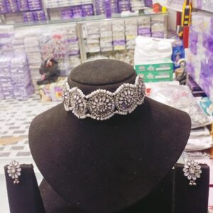 Fancy Neckless Set