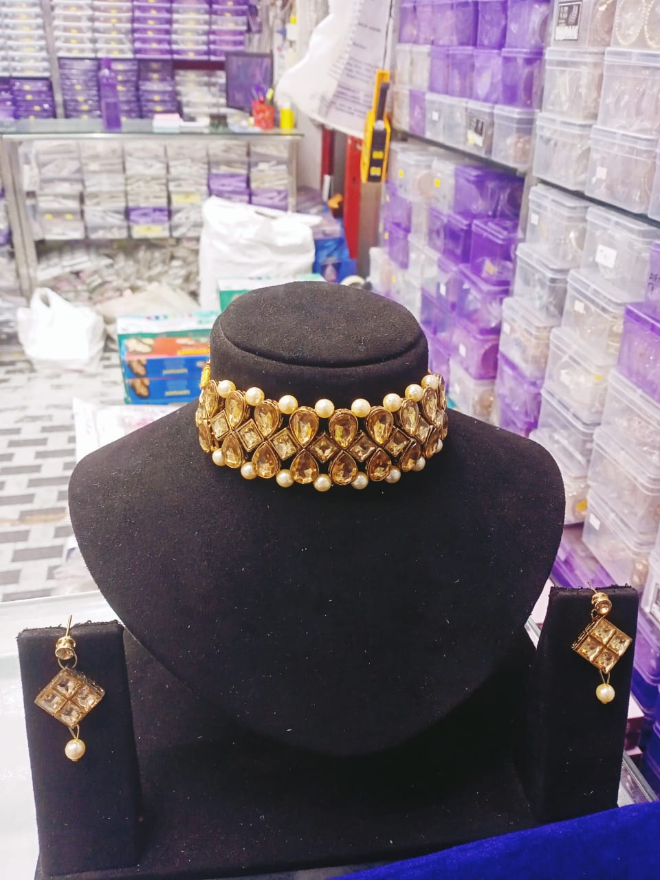 Fancy Neckless Set