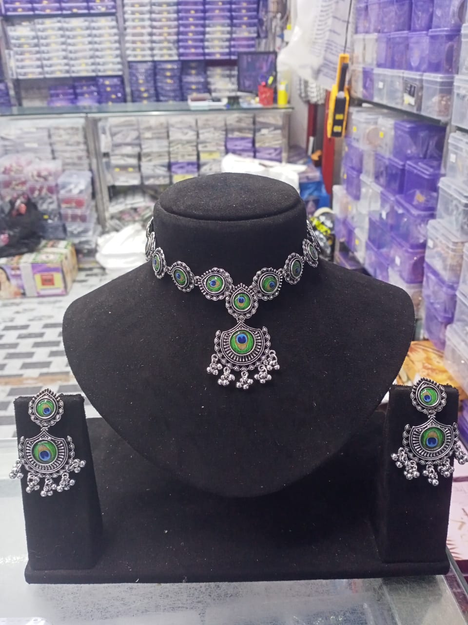 Fancy Neckless Set