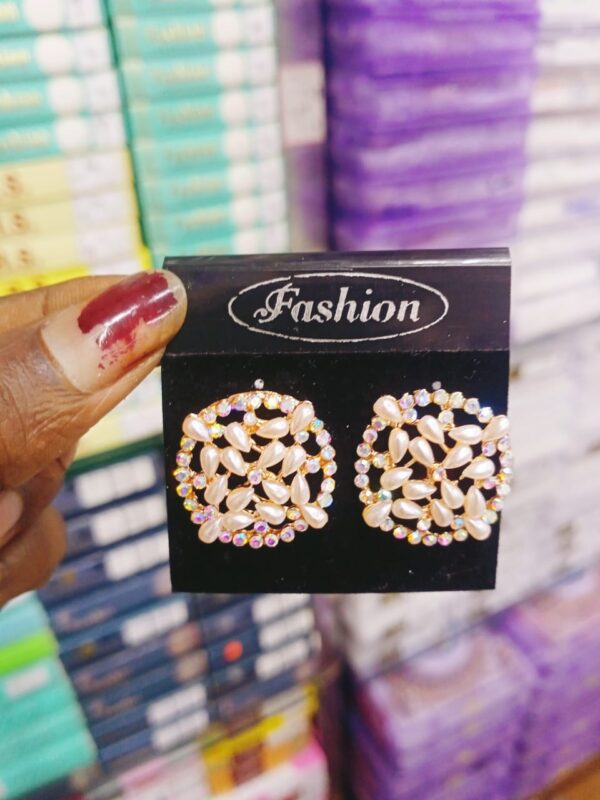 Fancy Ear topps pair of 1