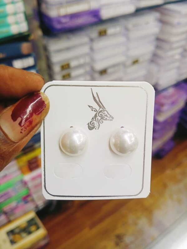 Fancy Ear topps pair of 1