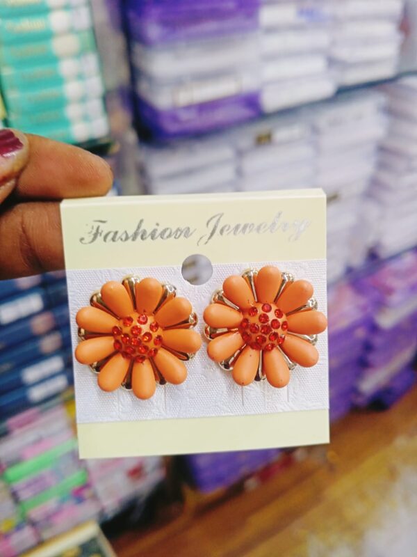 Fancy Ear topps pair of 1