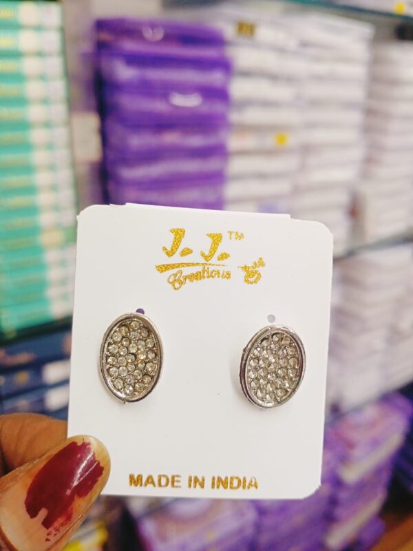 Fancy Ear topps pair of 1