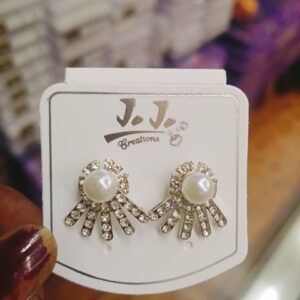 Fancy Ear topps pair of 1