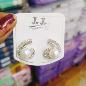 Fancy Ear topps pair of 1