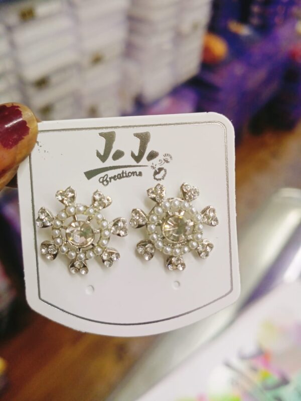 Fancy Top Earring