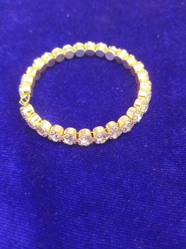 Moti Bangle