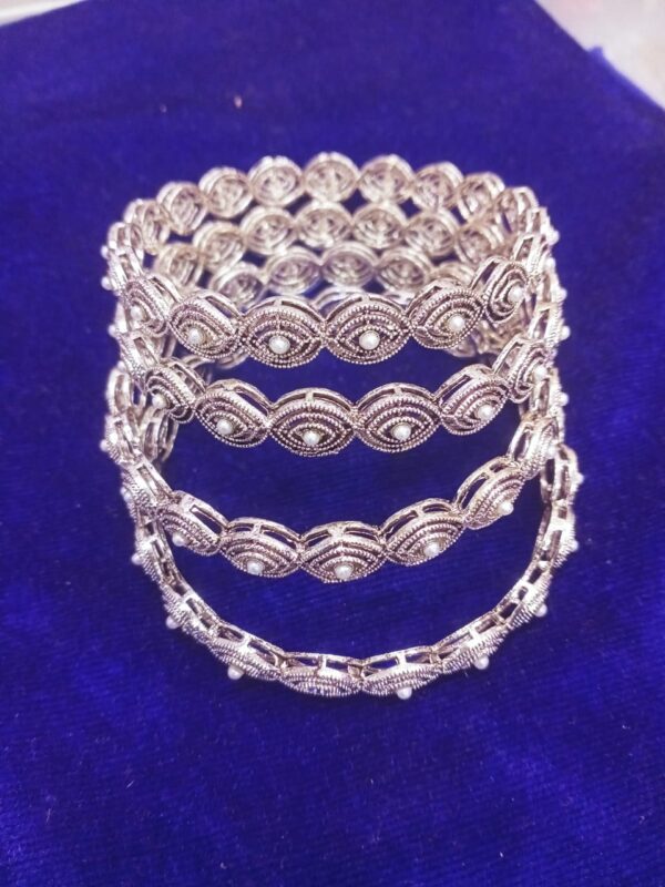 Fancy Moti Bangle 4 Pcs