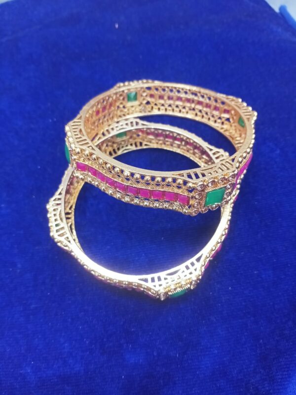 Fancy Moti Bangle 2 Pcs
